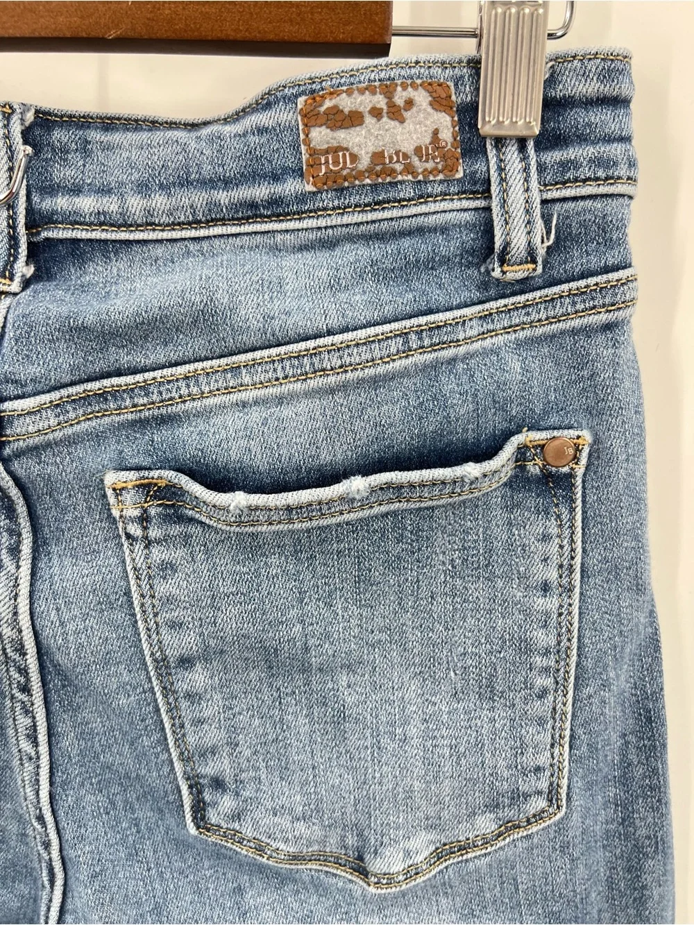 161 Judy Blue Distressed Light Blue Women’s Jeans
